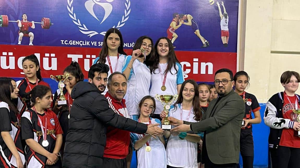 Kızlarımız Badminton İl Şampiyonu